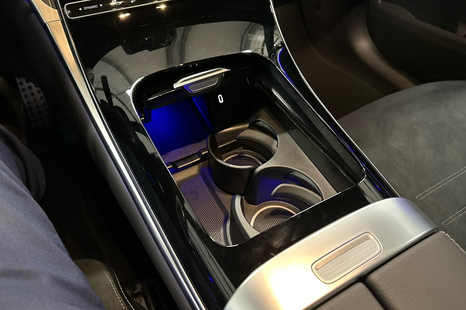 MERCEDES-BENZ GLC 2024