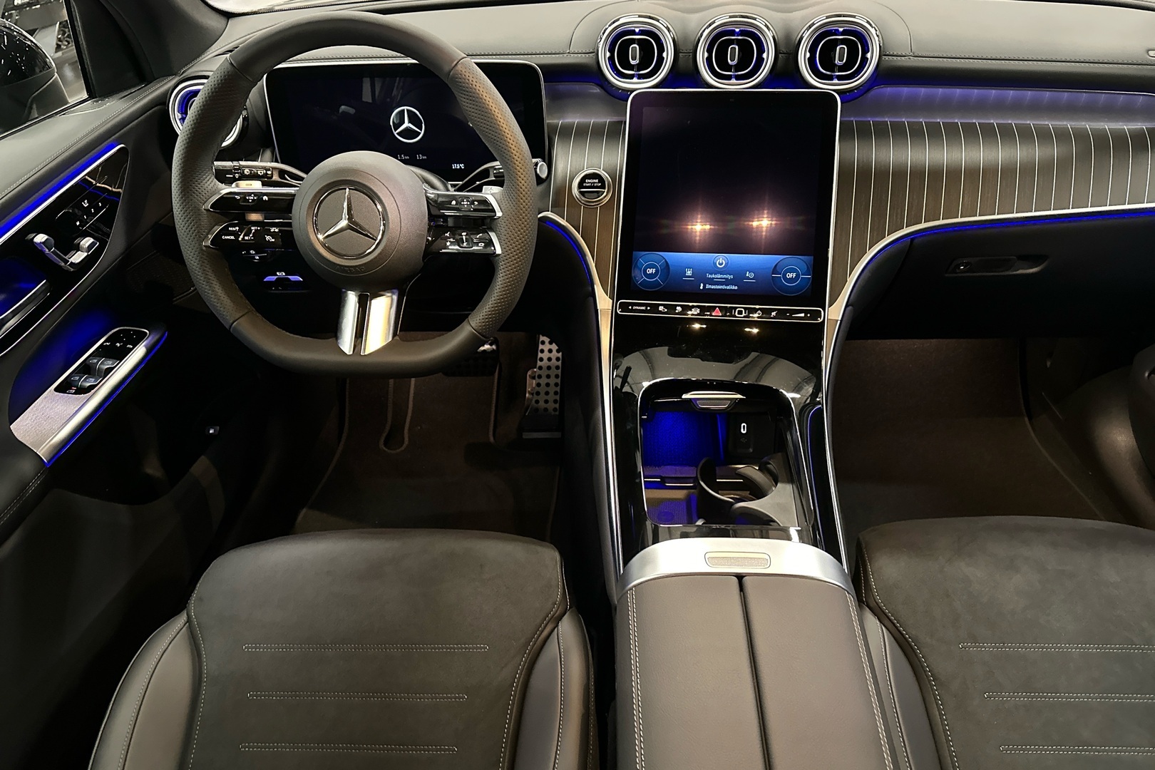 MERCEDES-BENZ GLC 2024