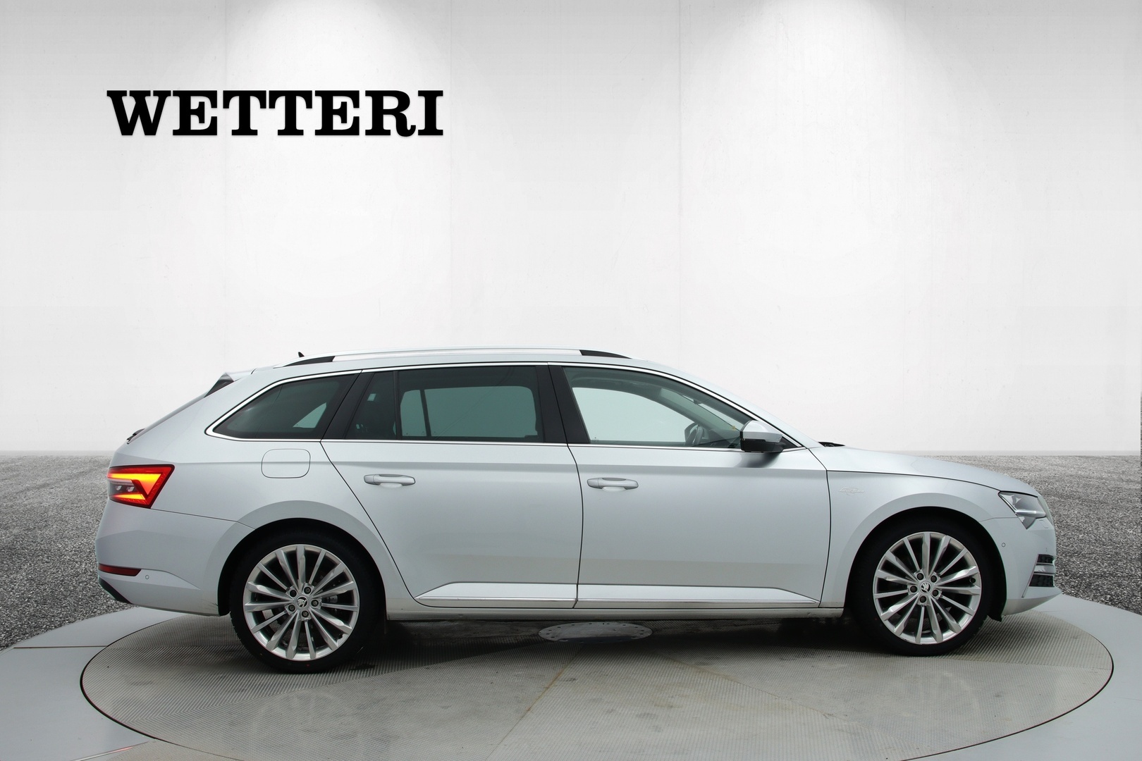 SKODA Superb 2021