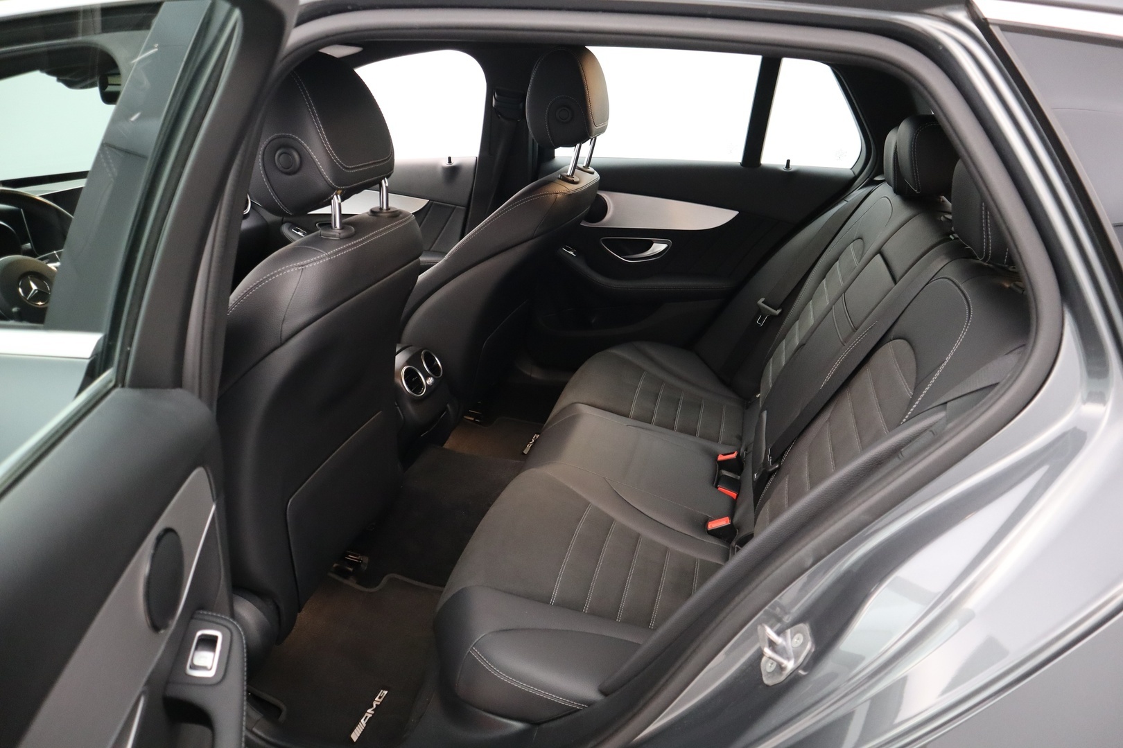 MERCEDES-BENZ C 2020