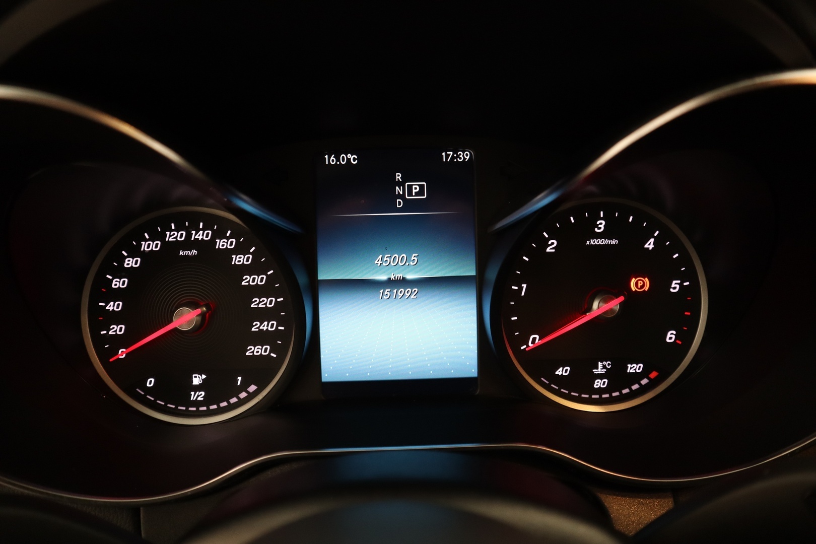 MERCEDES-BENZ C 2020