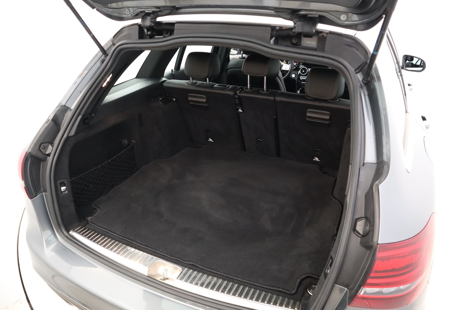 MERCEDES-BENZ C 2020