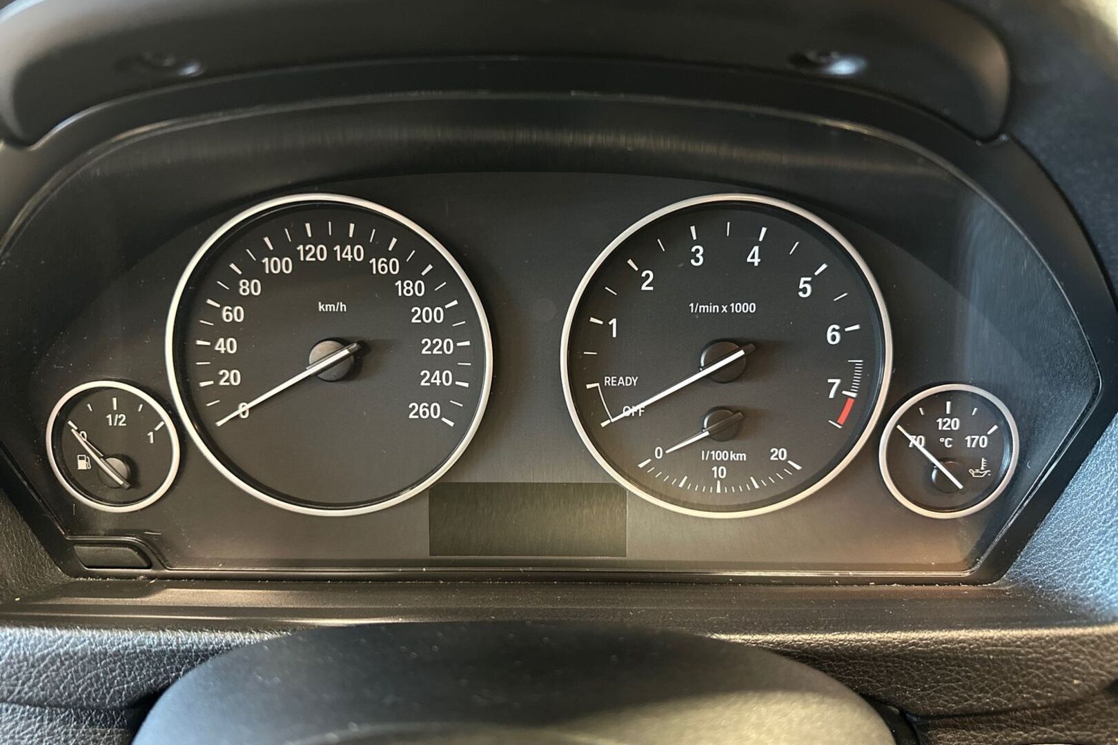 BMW 318 2018