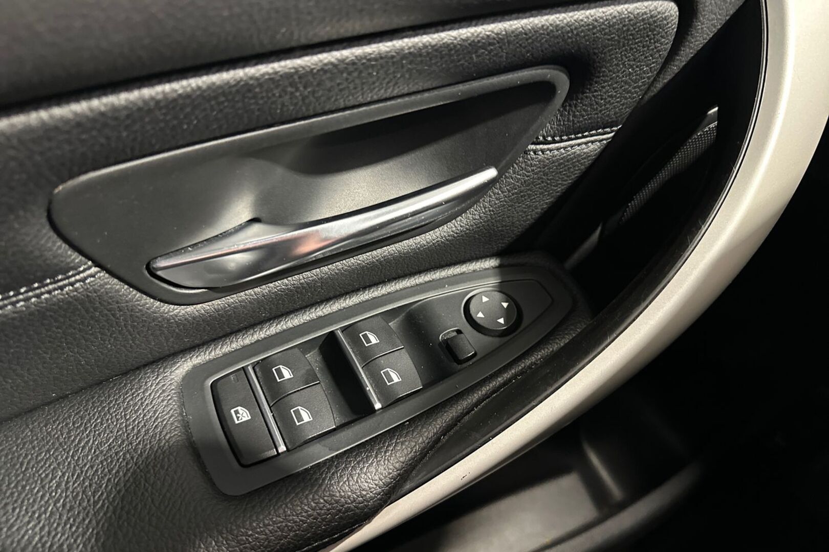 BMW 318 2018