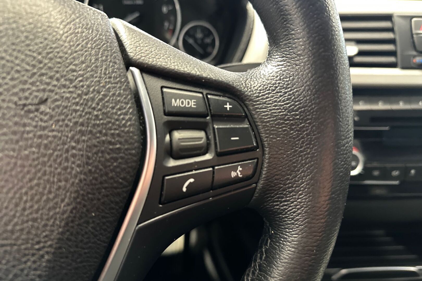 BMW 318 2018