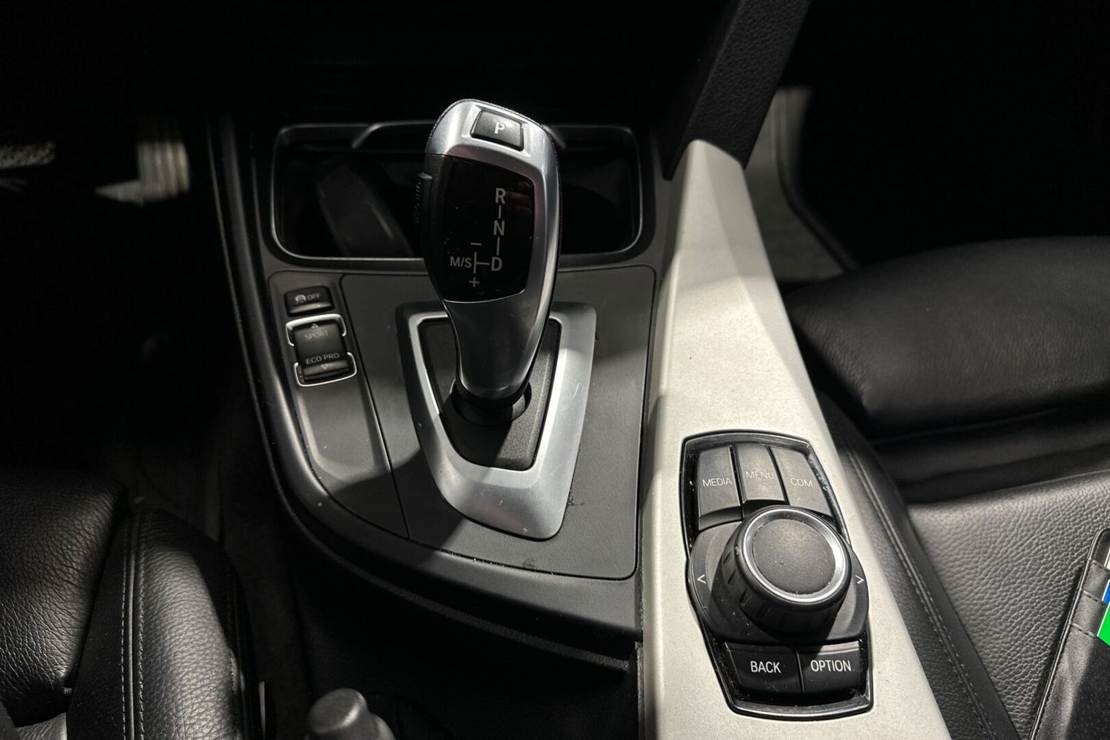 BMW 318 2018
