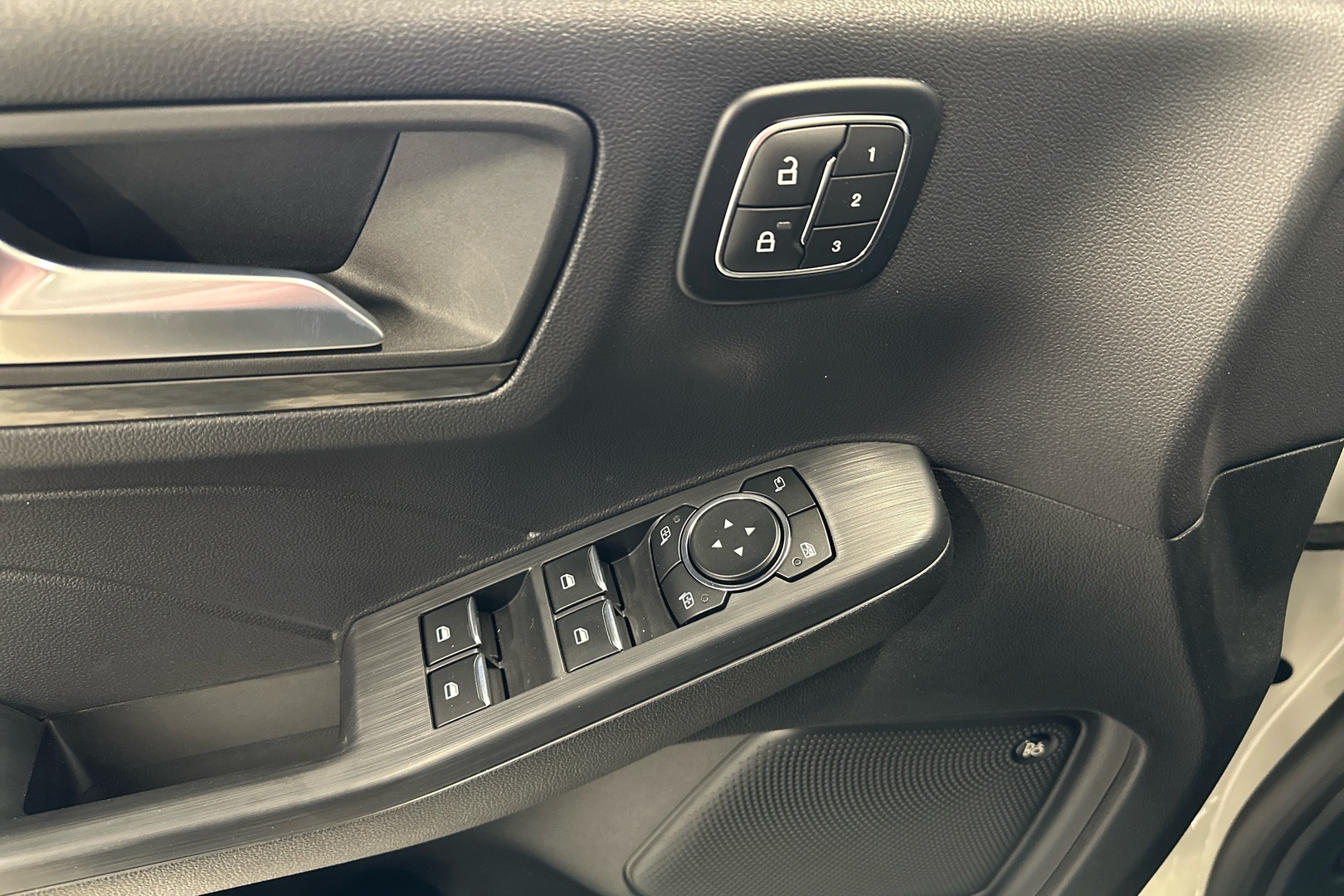 FORD Kuga 2026