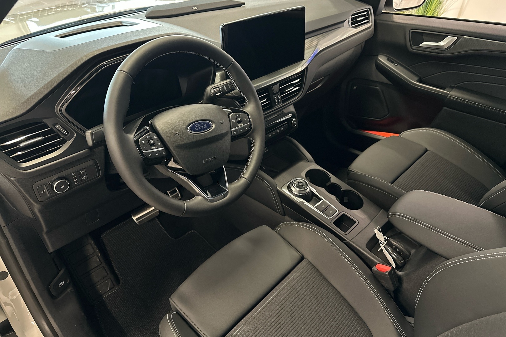 FORD Kuga 2026
