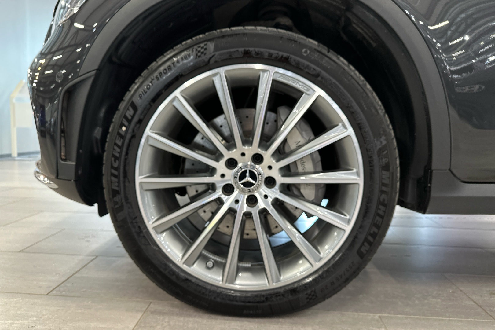 MERCEDES-BENZ GLC 2021