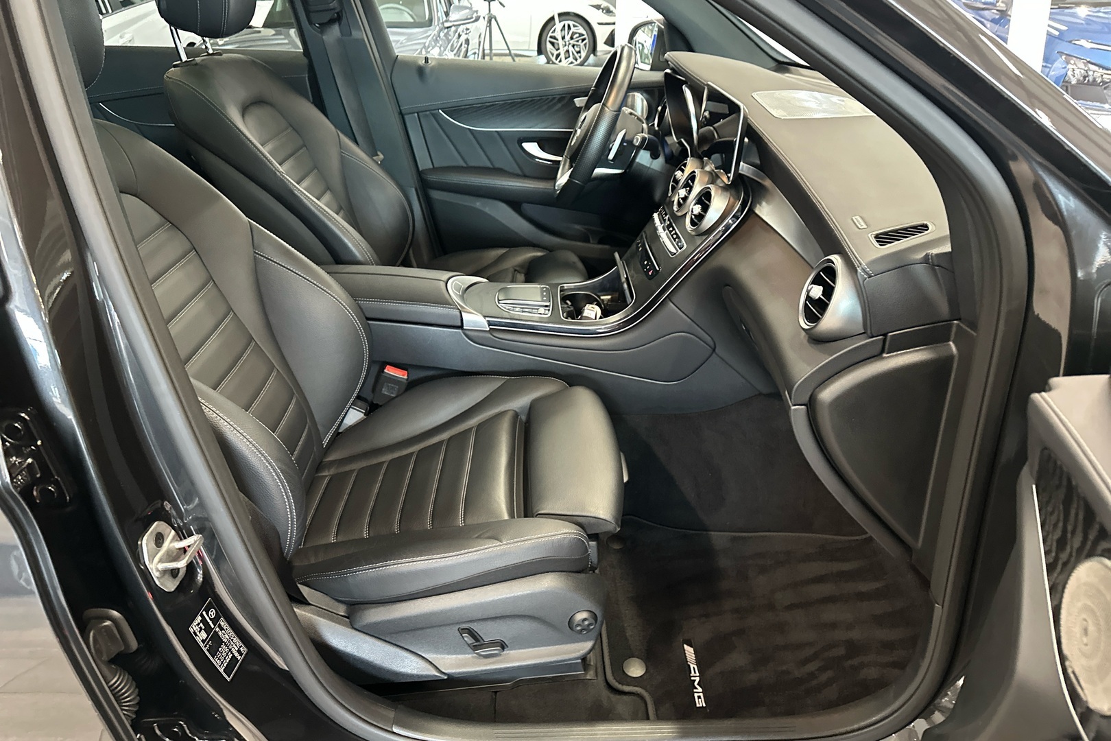 MERCEDES-BENZ GLC 2021