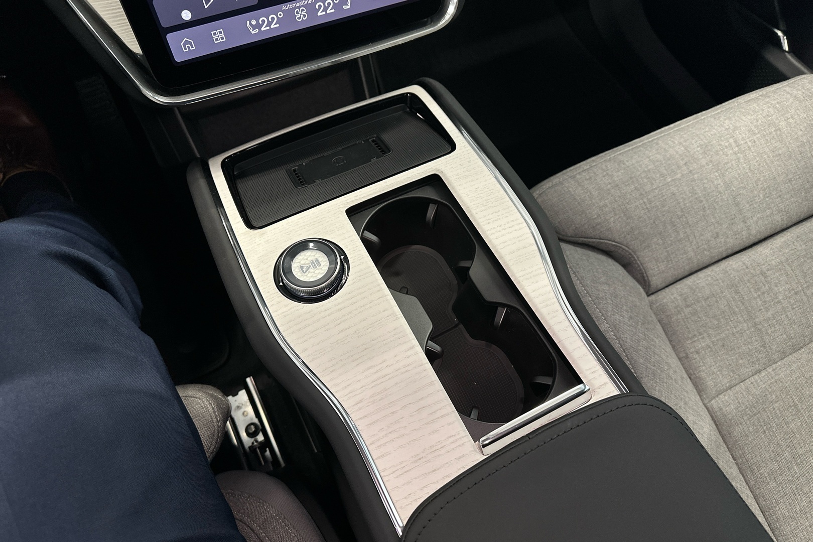 VOLVO EX90 2026