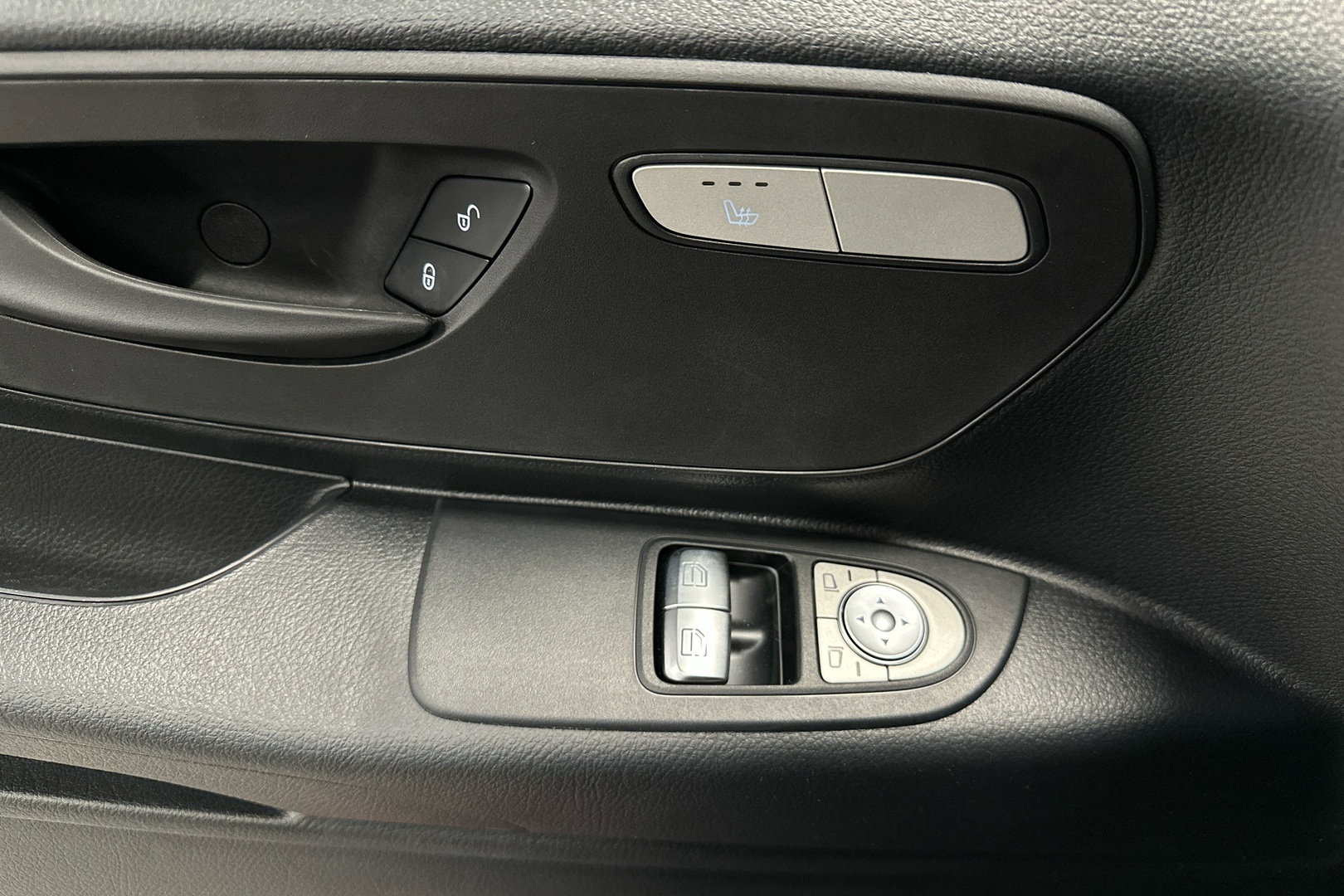 MERCEDES-BENZ Vito 2026