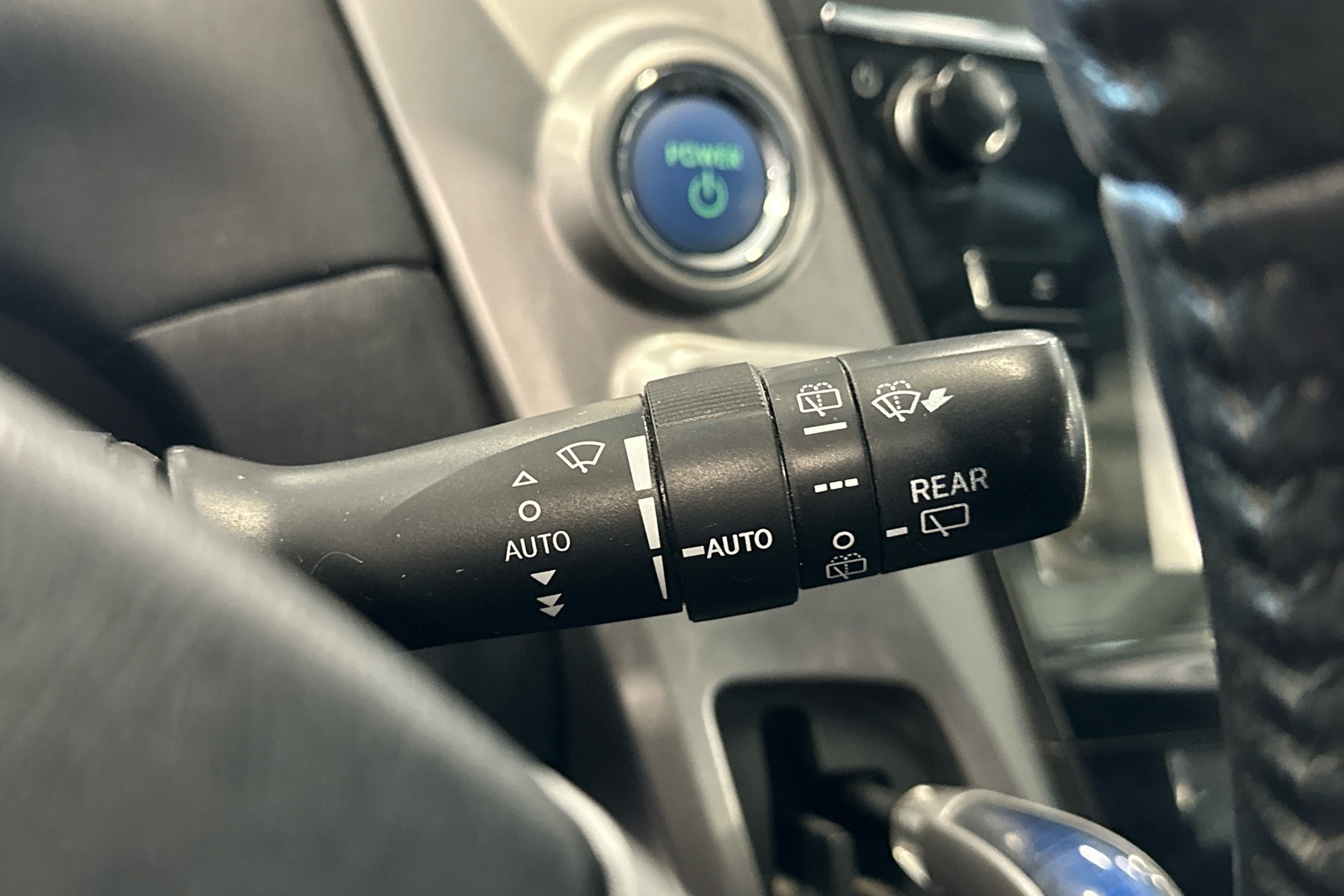TOYOTA Prius+ 2019