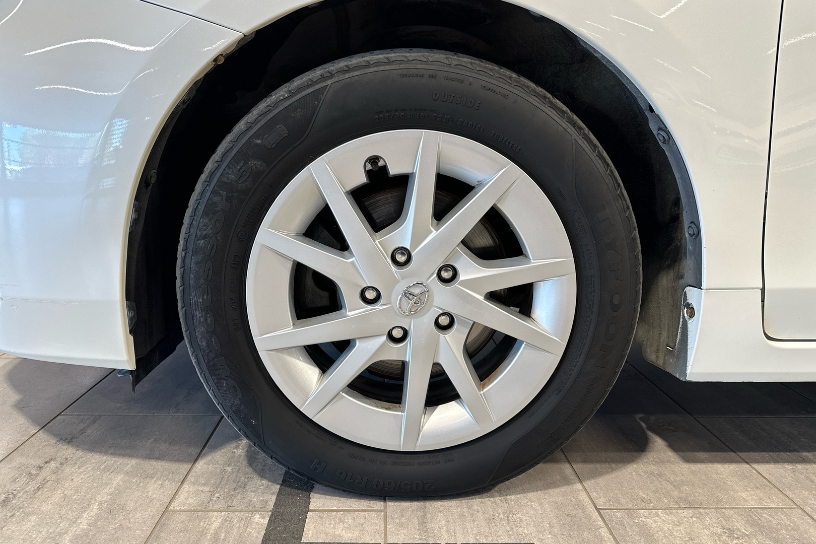 TOYOTA Prius+ 2019