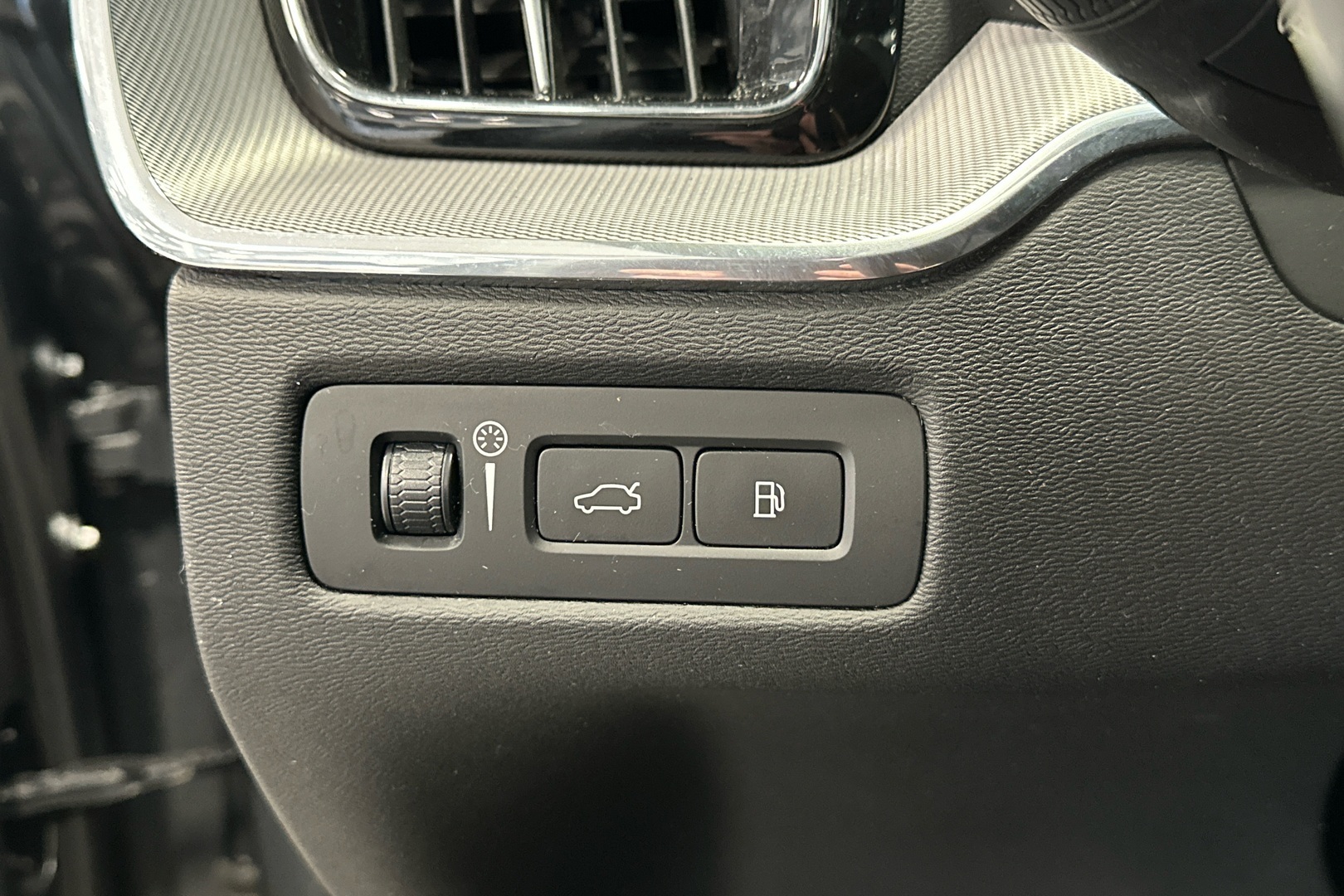VOLVO XC60 2018