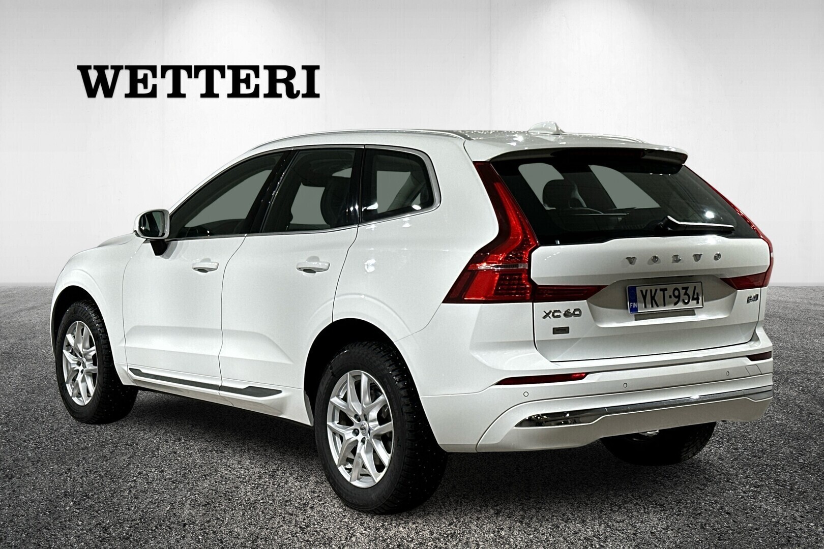 VOLVO XC60 2022