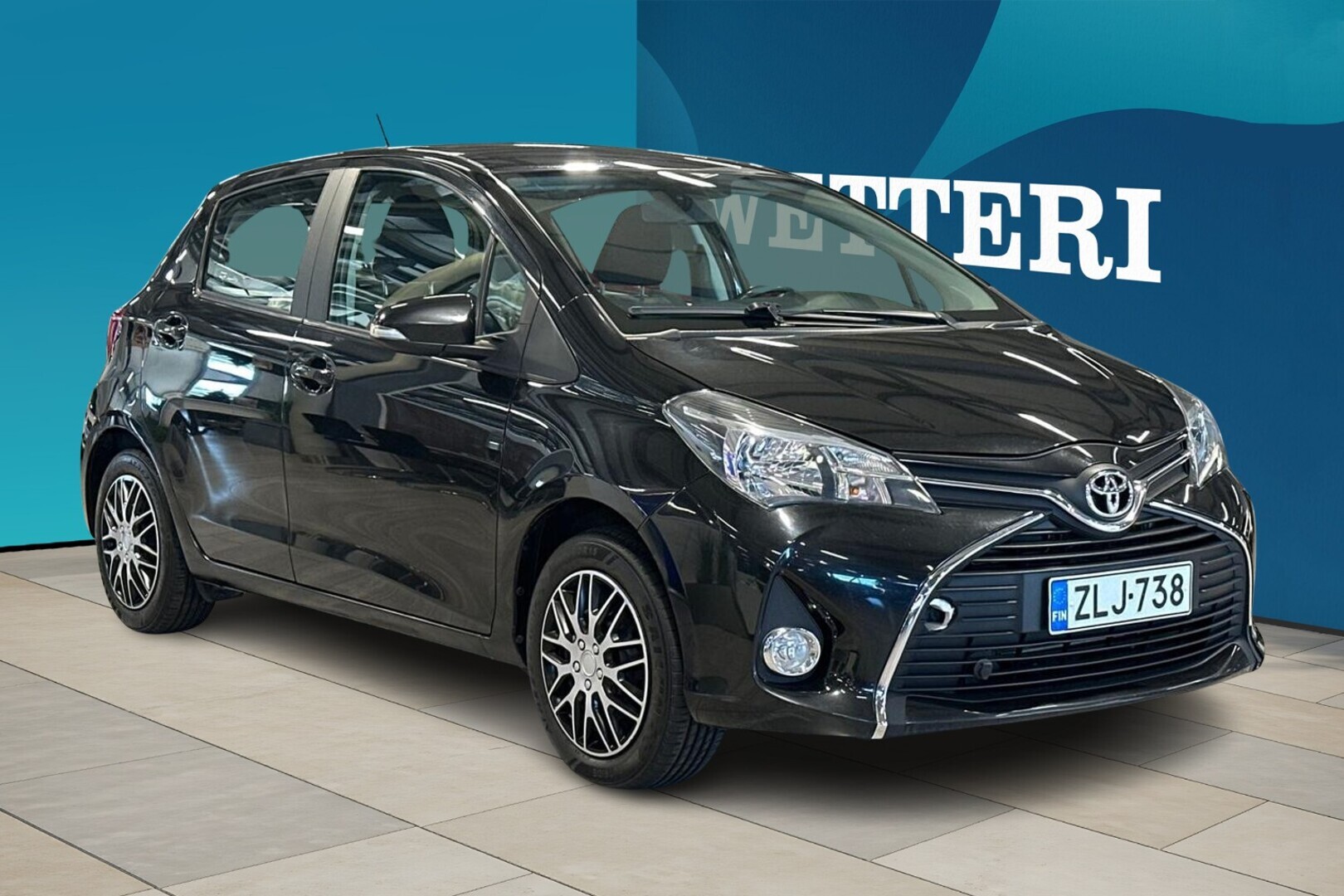 TOYOTA Yaris 2016