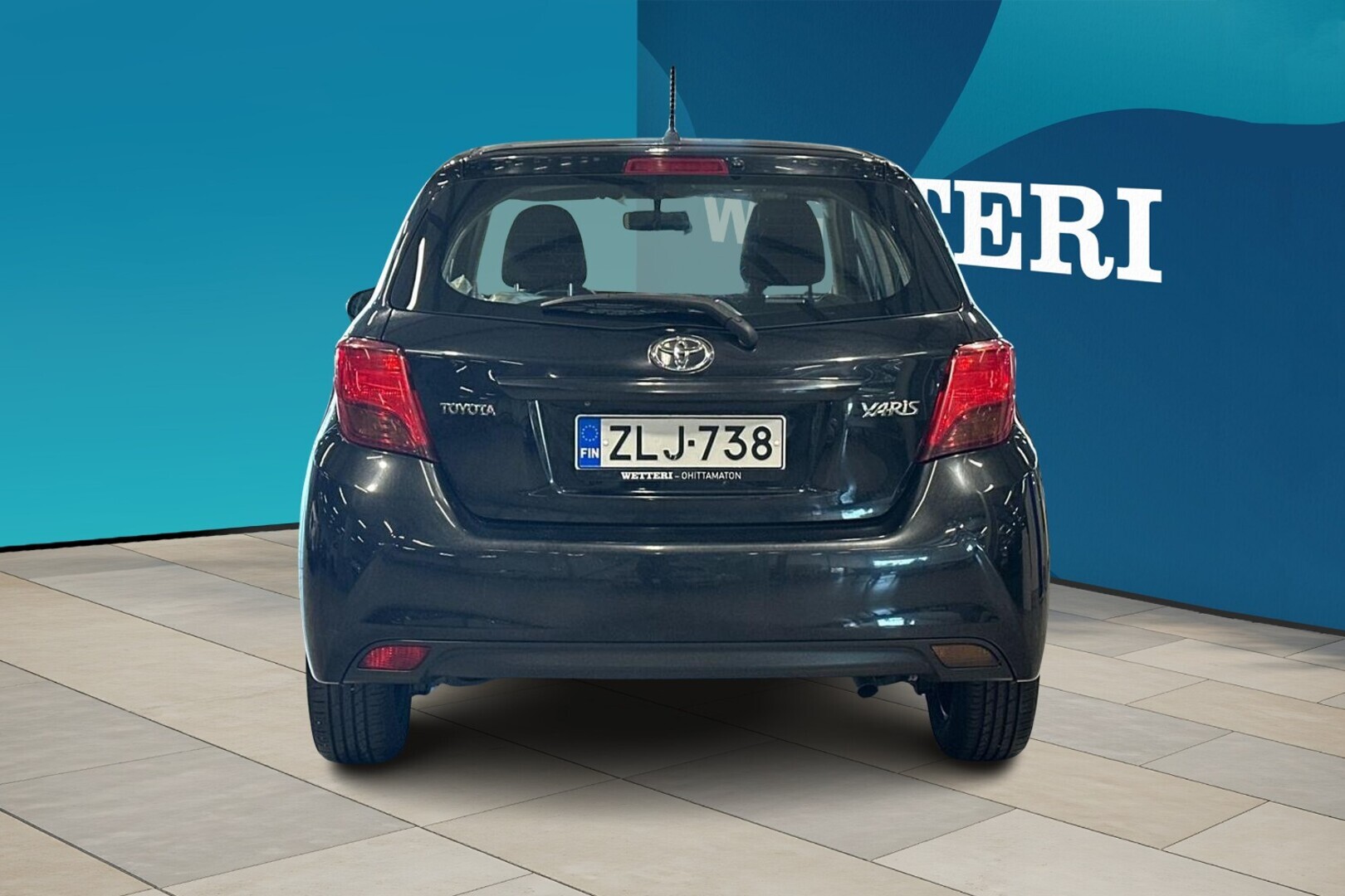 TOYOTA Yaris 2016
