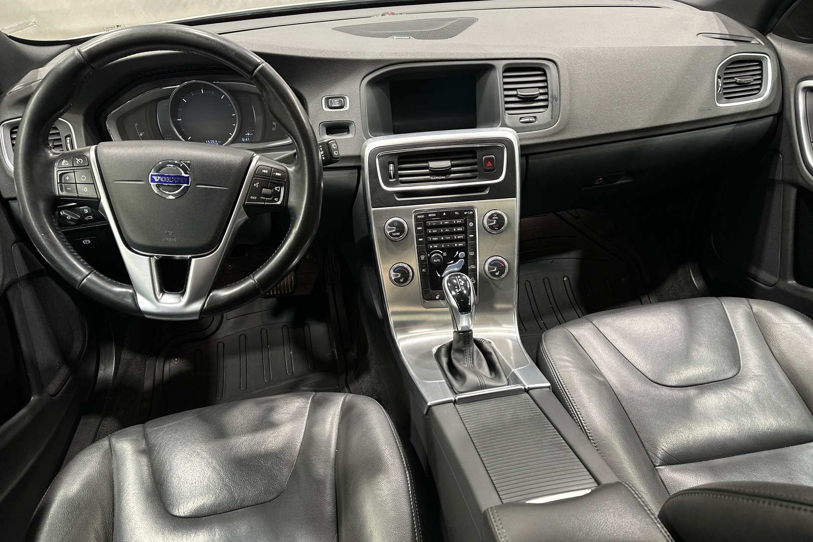 VOLVO V60 Cross Country 2017