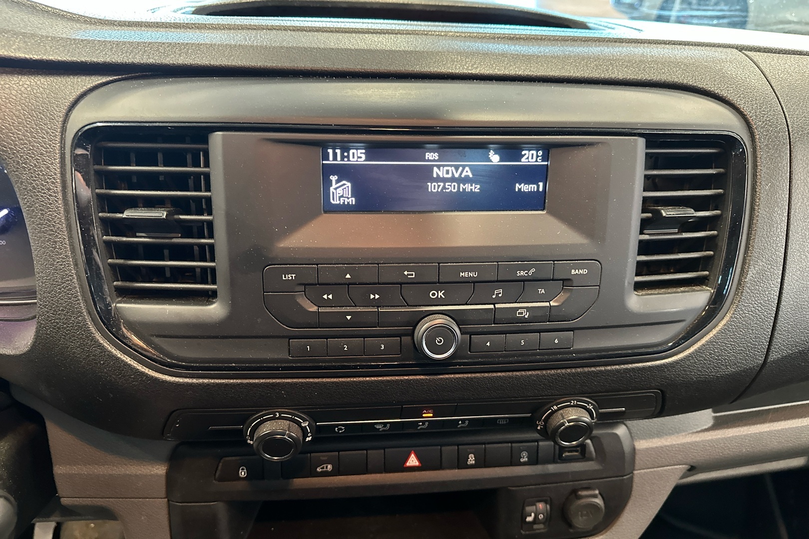 PEUGEOT Expert 2018