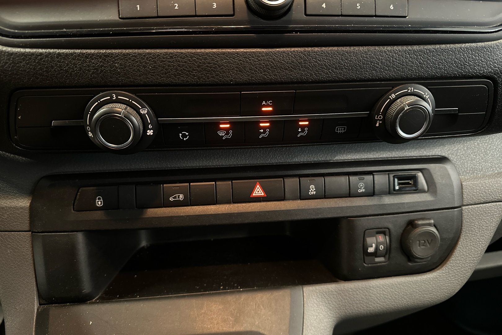 PEUGEOT Expert 2018