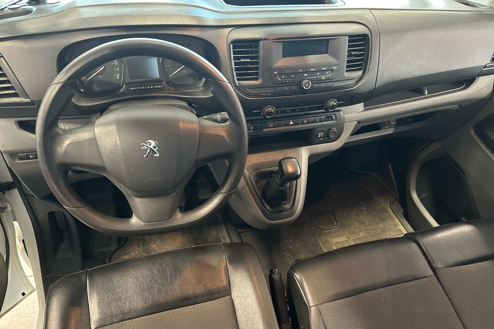 PEUGEOT Expert 2018
