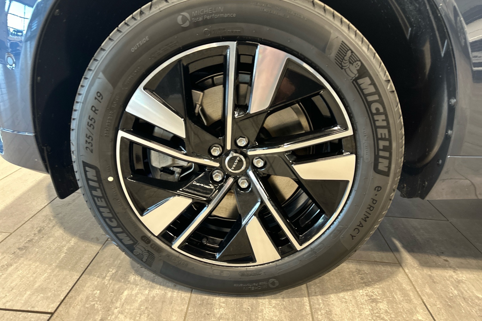 VOLVO XC60 2026