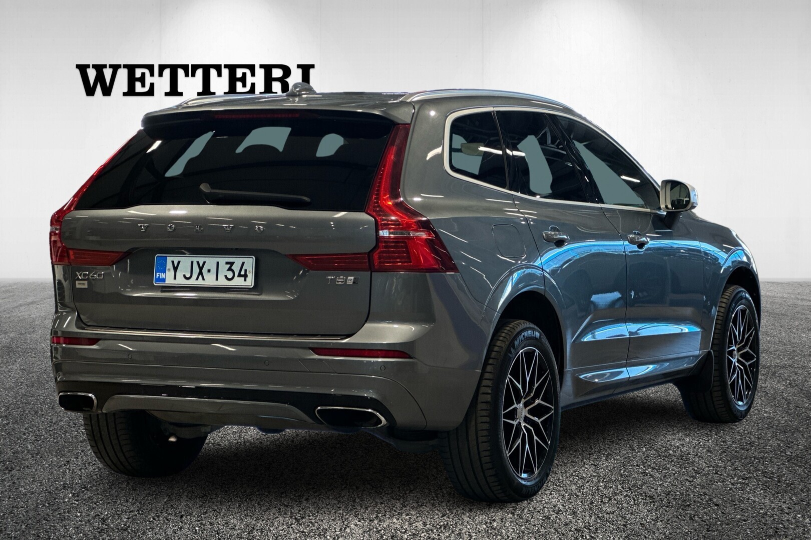 VOLVO XC60 2018