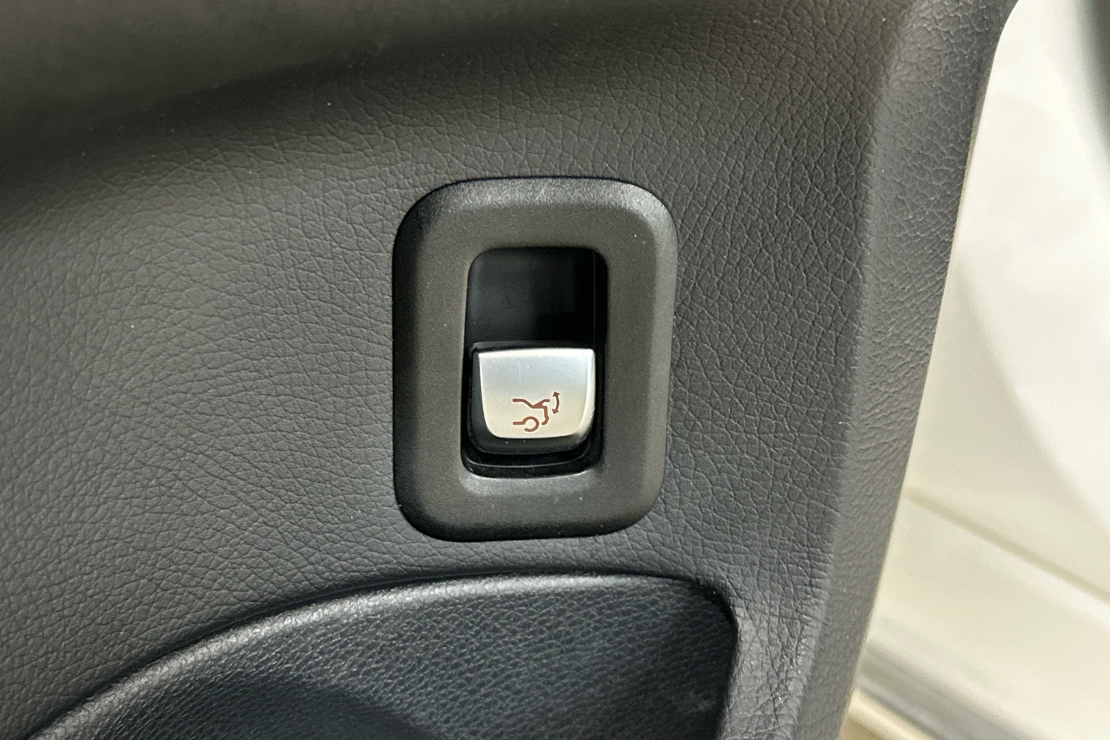 MERCEDES-BENZ C 2017