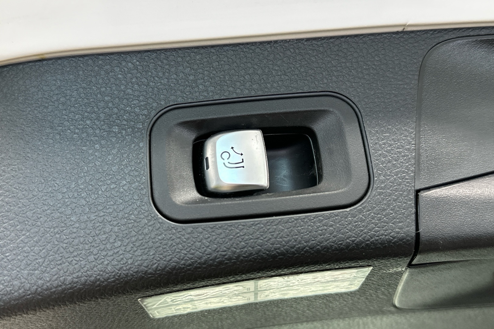 MERCEDES-BENZ C 2017