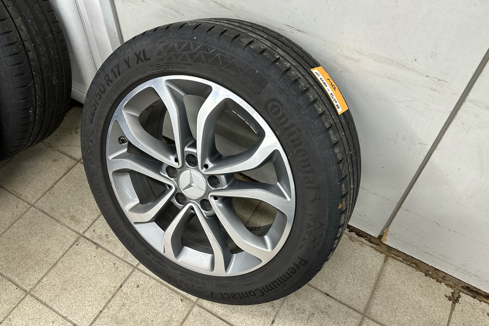 MERCEDES-BENZ C 2017