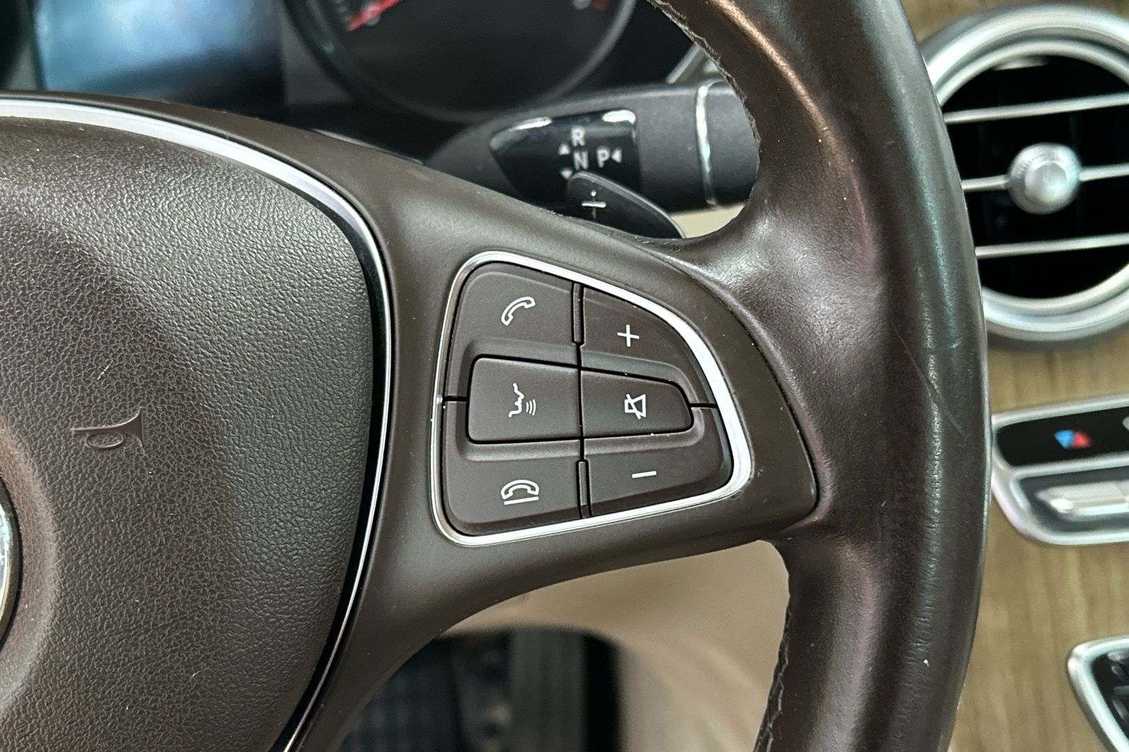 MERCEDES-BENZ C 2016