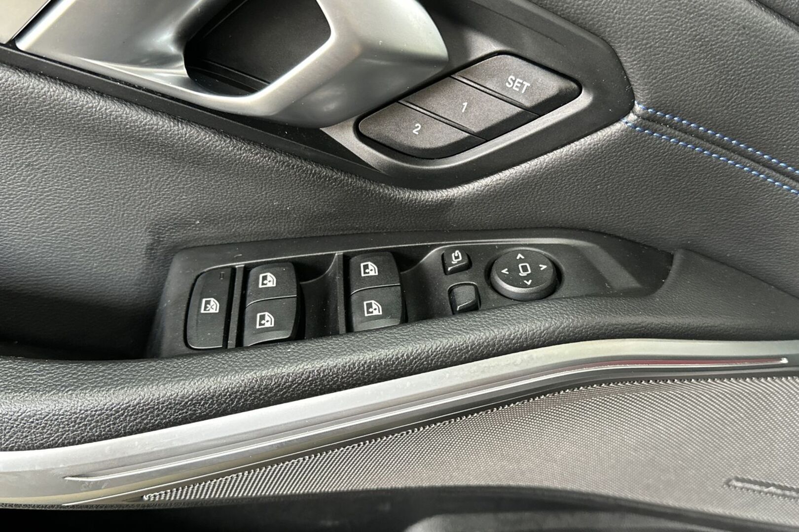 BMW 330 2019