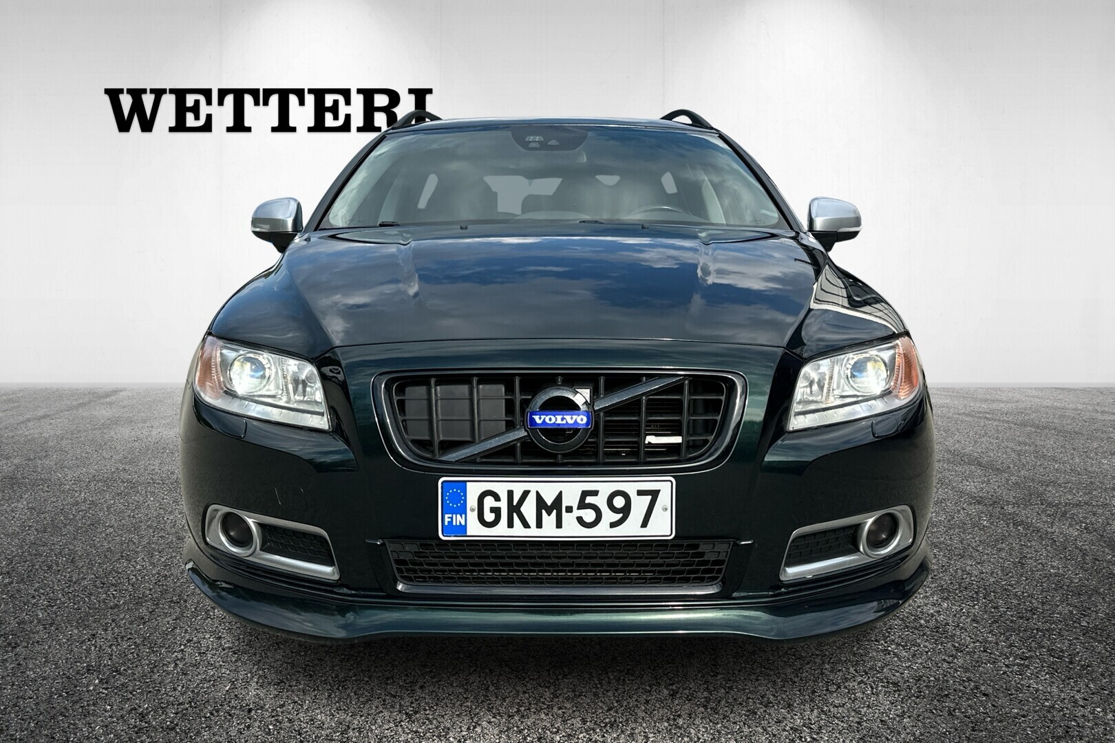 VOLVO V70 2012