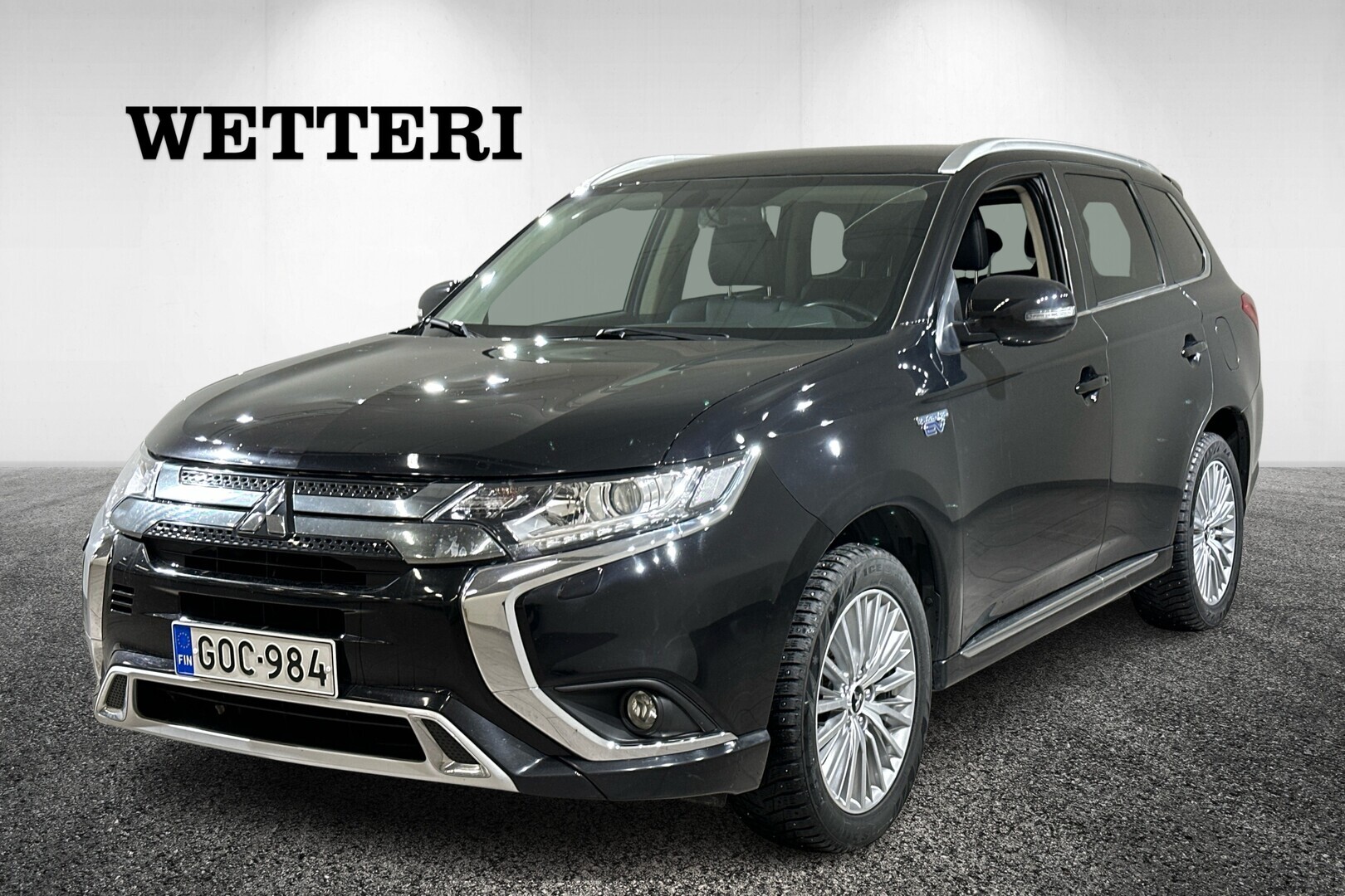 MITSUBISHI Outlander PHEV 1
