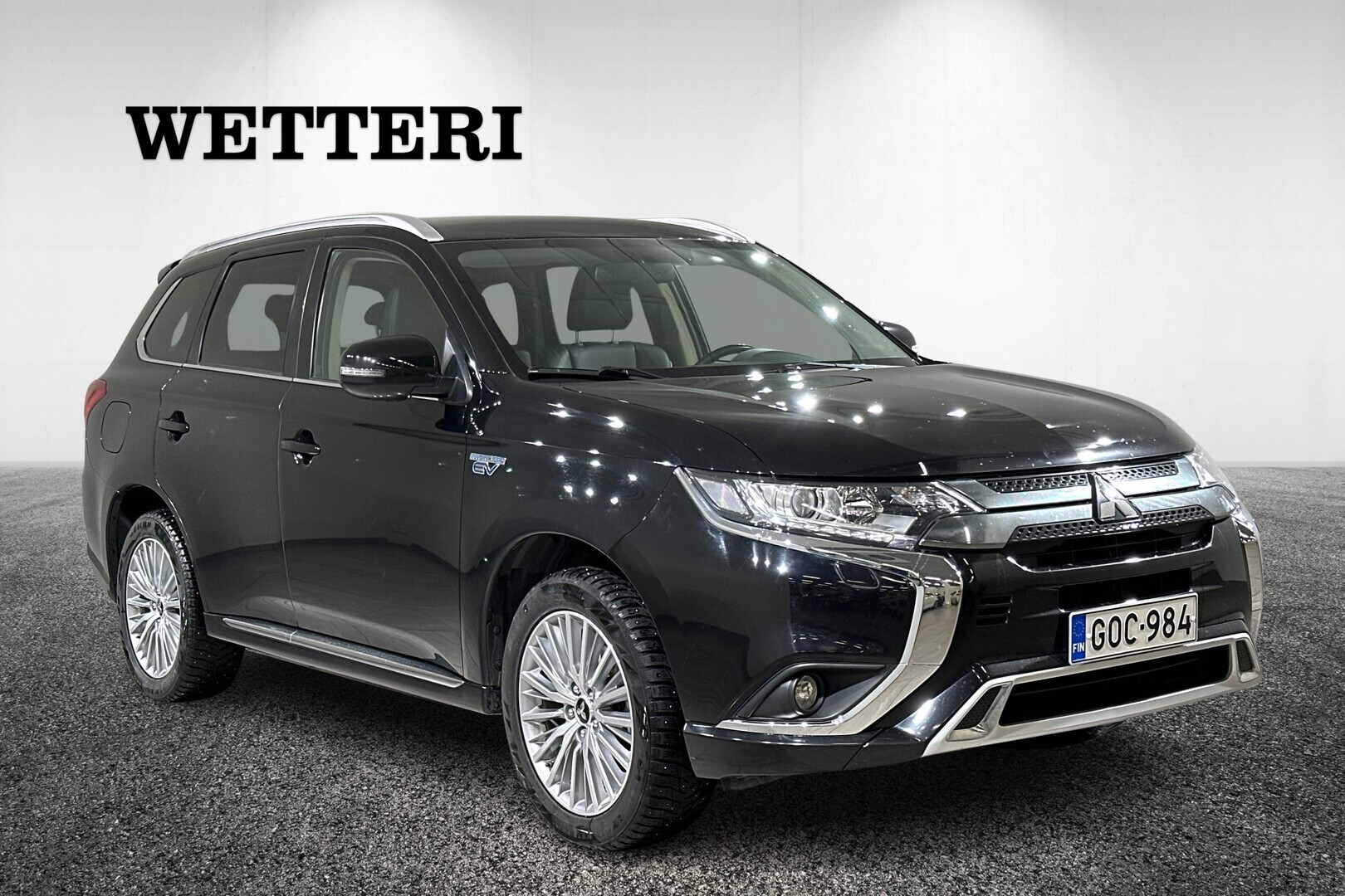 MITSUBISHI Outlander PHEV 3