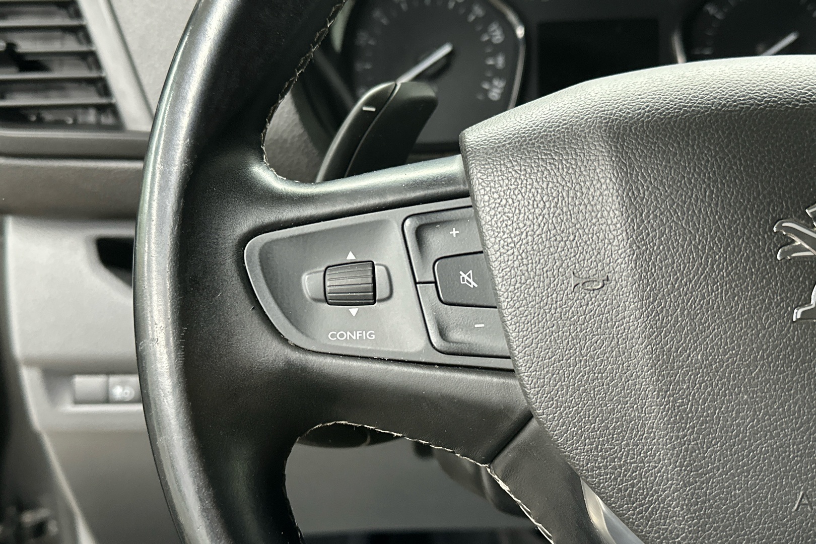PEUGEOT Expert 2022