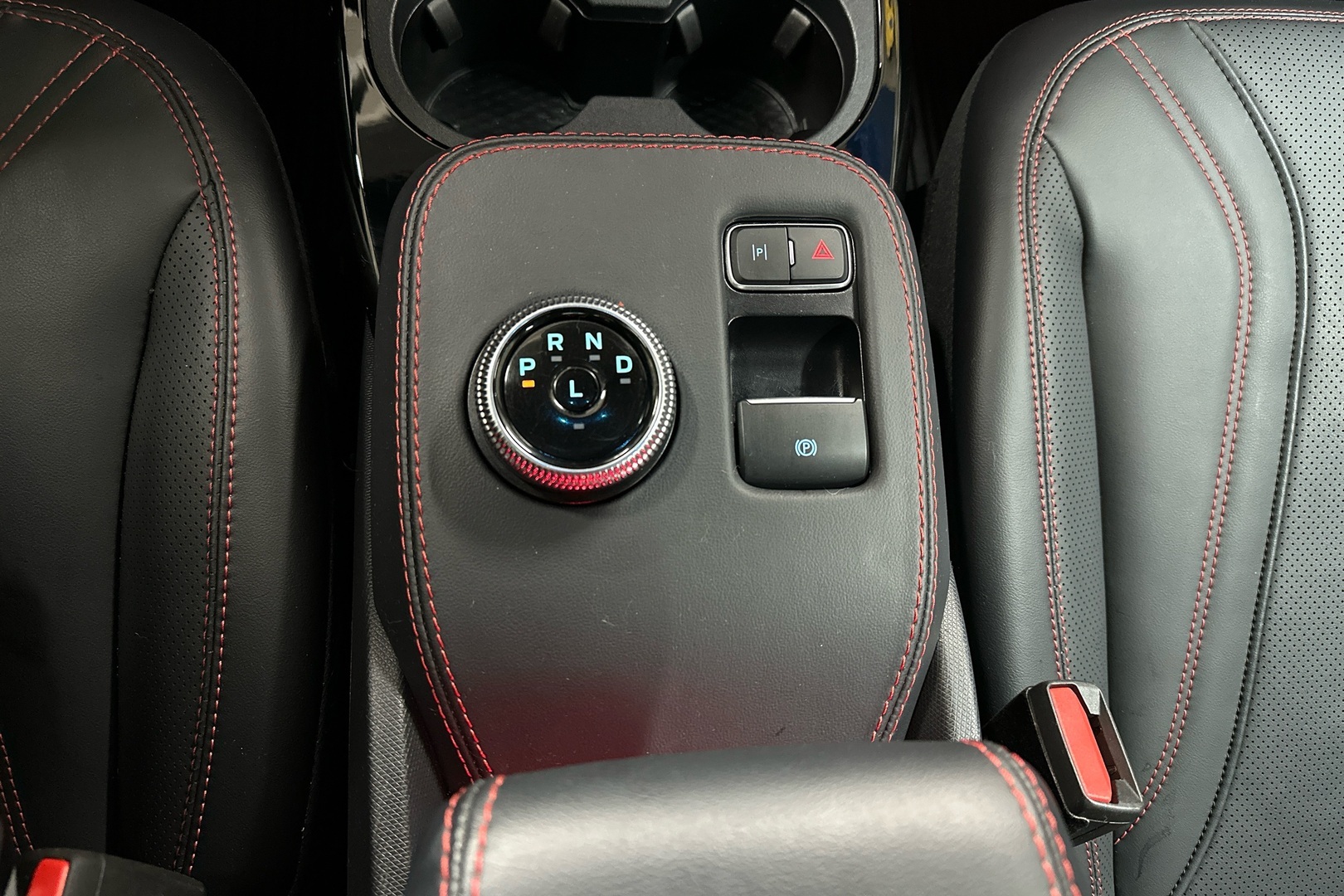 FORD Mustang Mach-E 2024