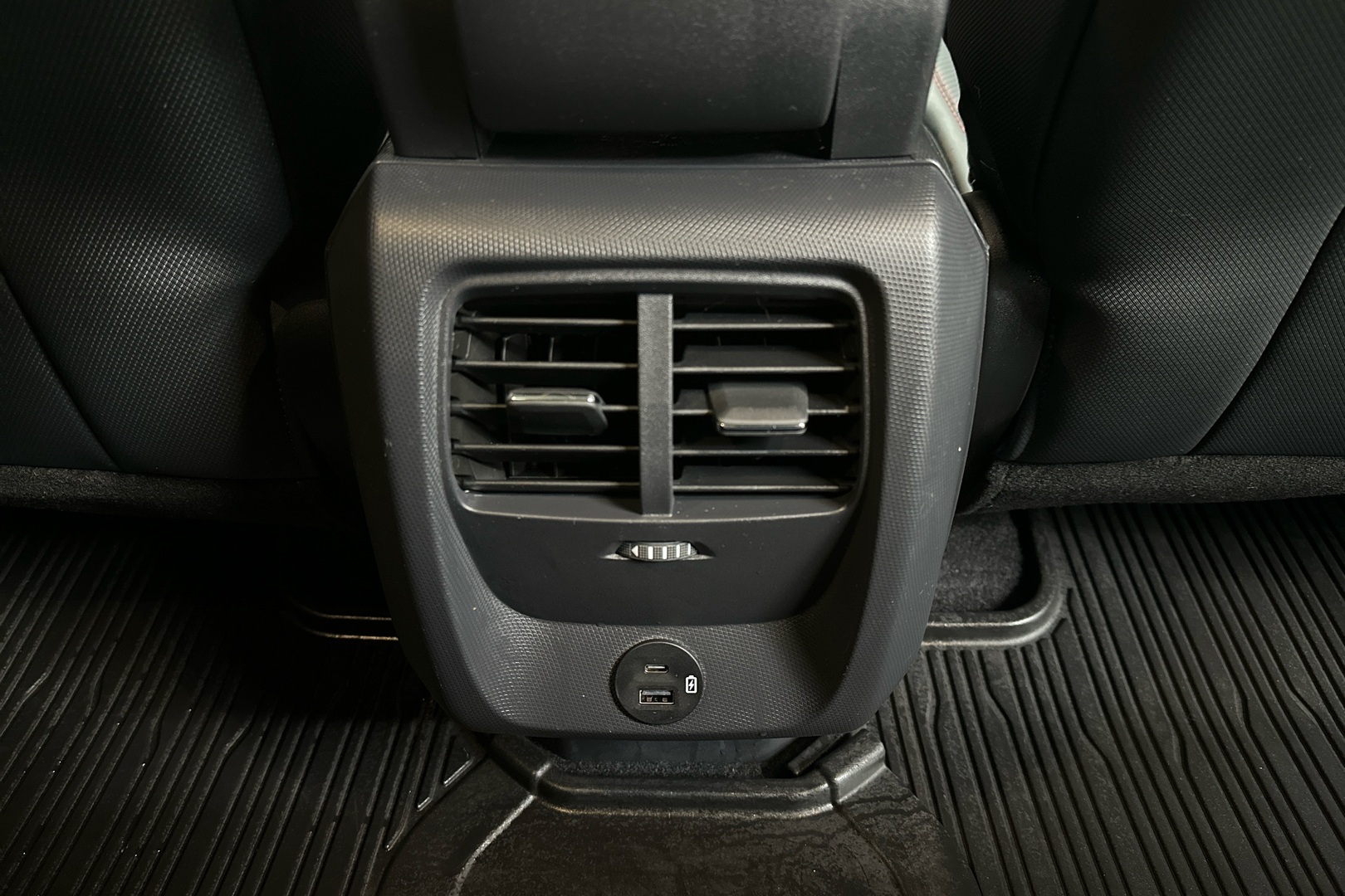 FORD Mustang Mach-E 2024