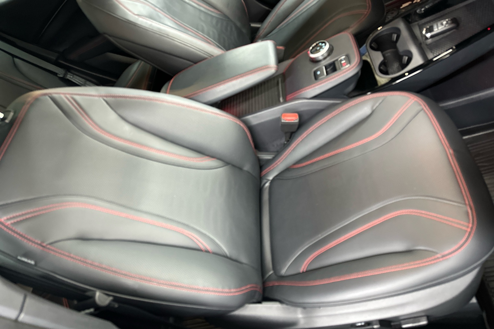 FORD Mustang Mach-E 2024