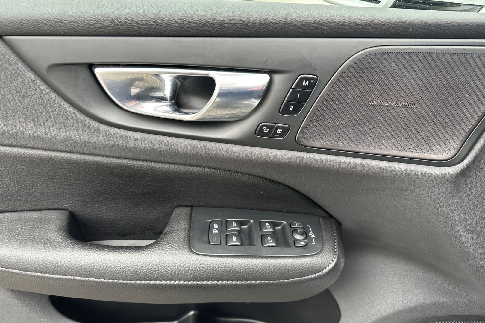 VOLVO S60 16