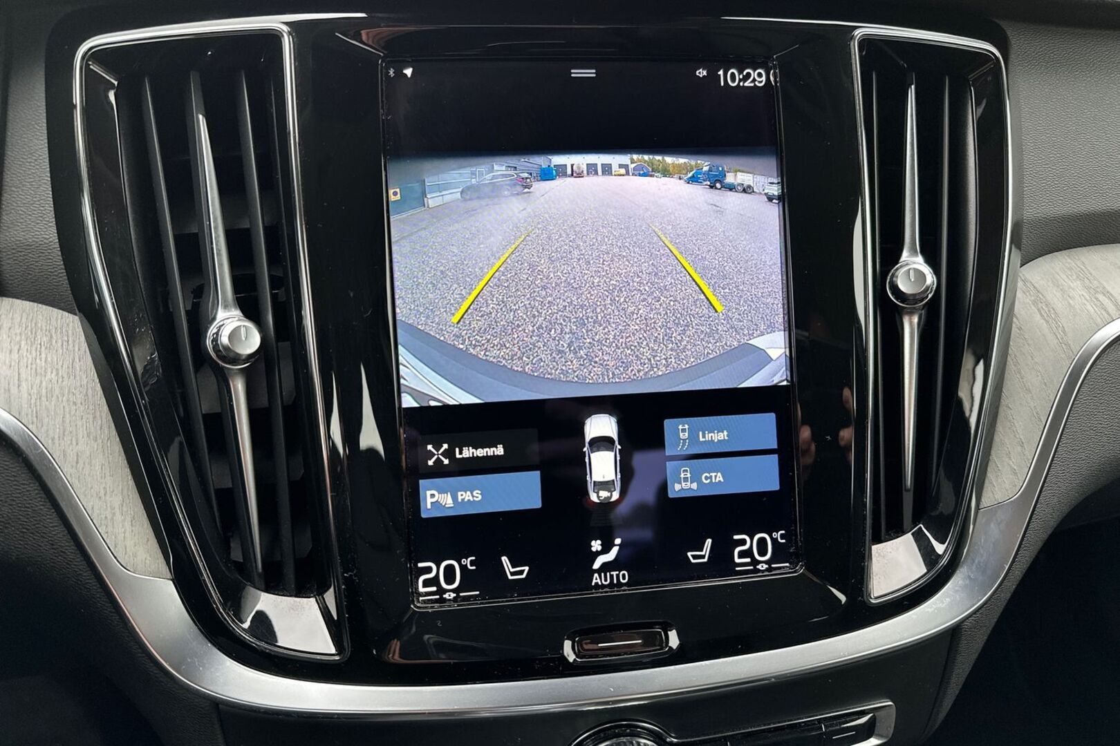 VOLVO S60 19