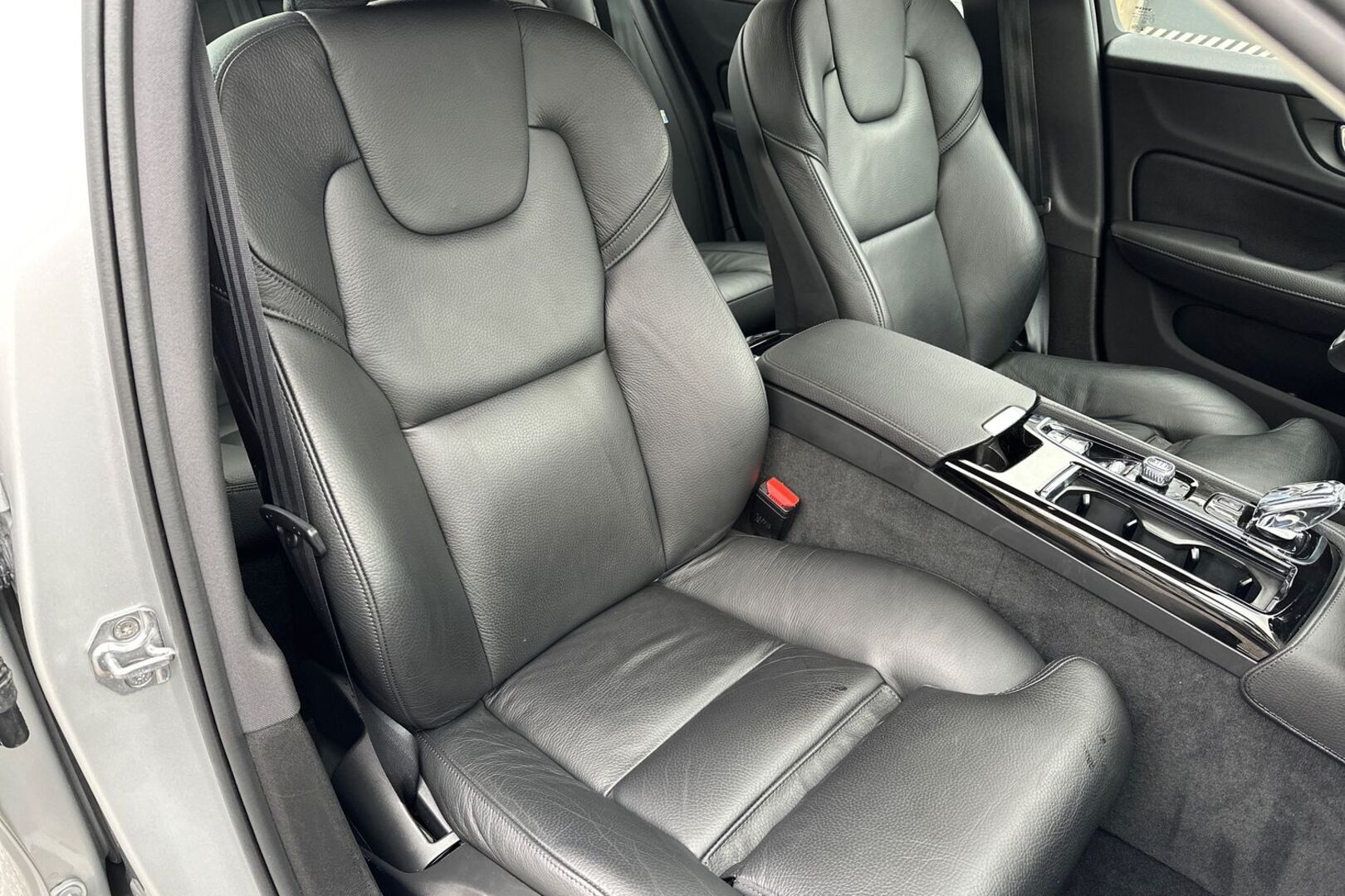 VOLVO S60 27