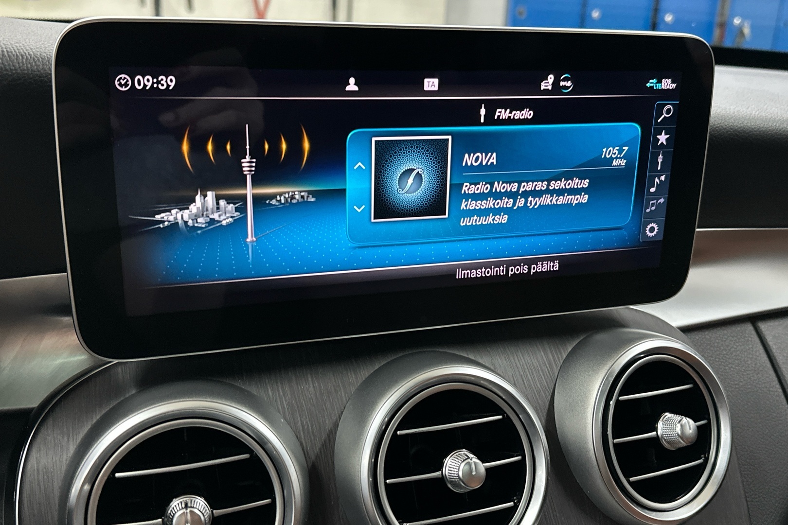 MERCEDES-BENZ C 2020