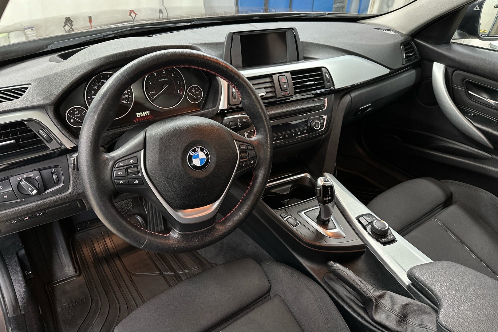 BMW 320 2015