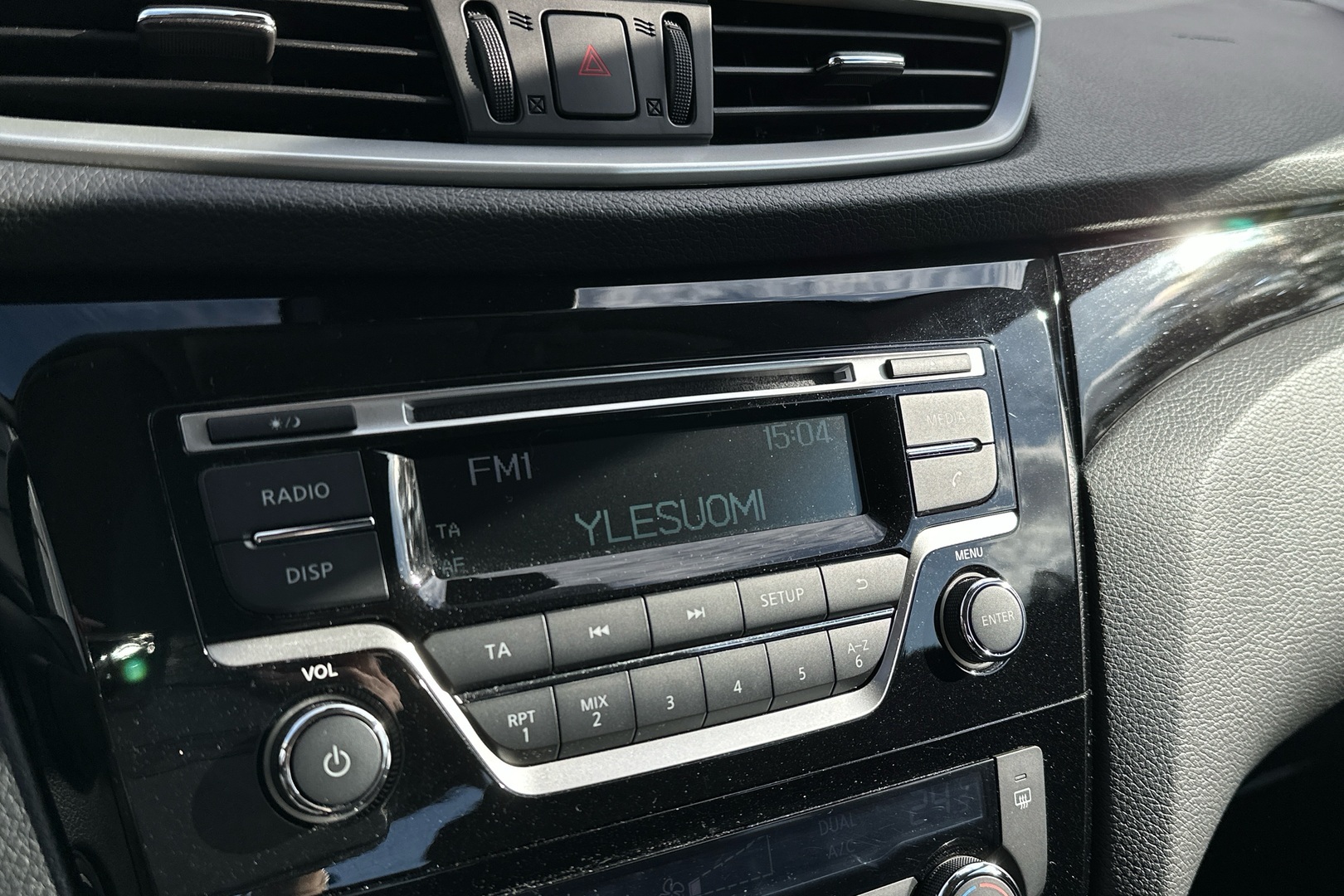 NISSAN Qashqai 2015