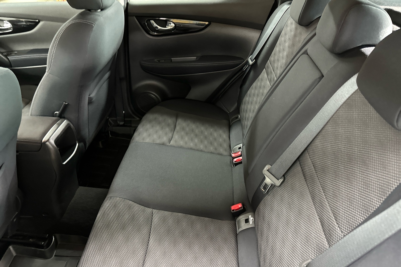 NISSAN Qashqai 2015