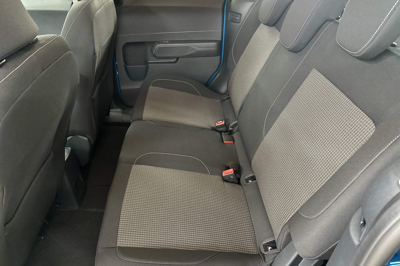 FORD Tourneo Courier 2025