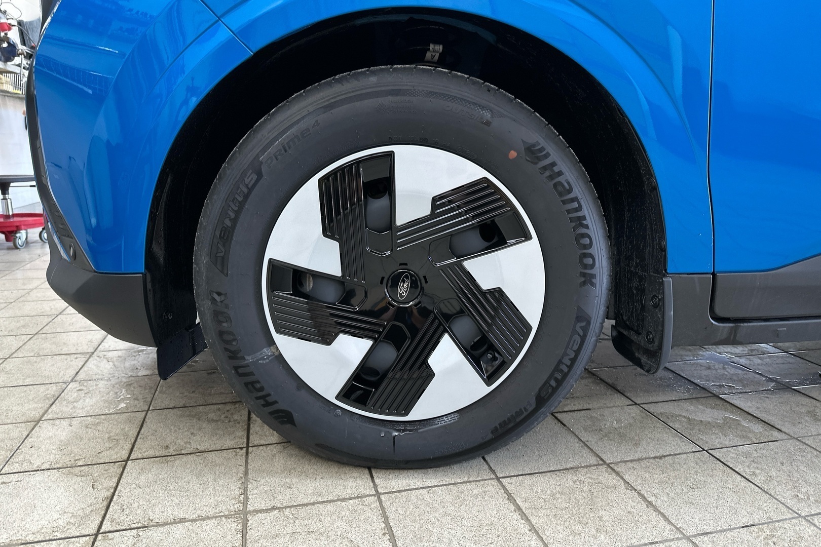 FORD Tourneo Courier 2025