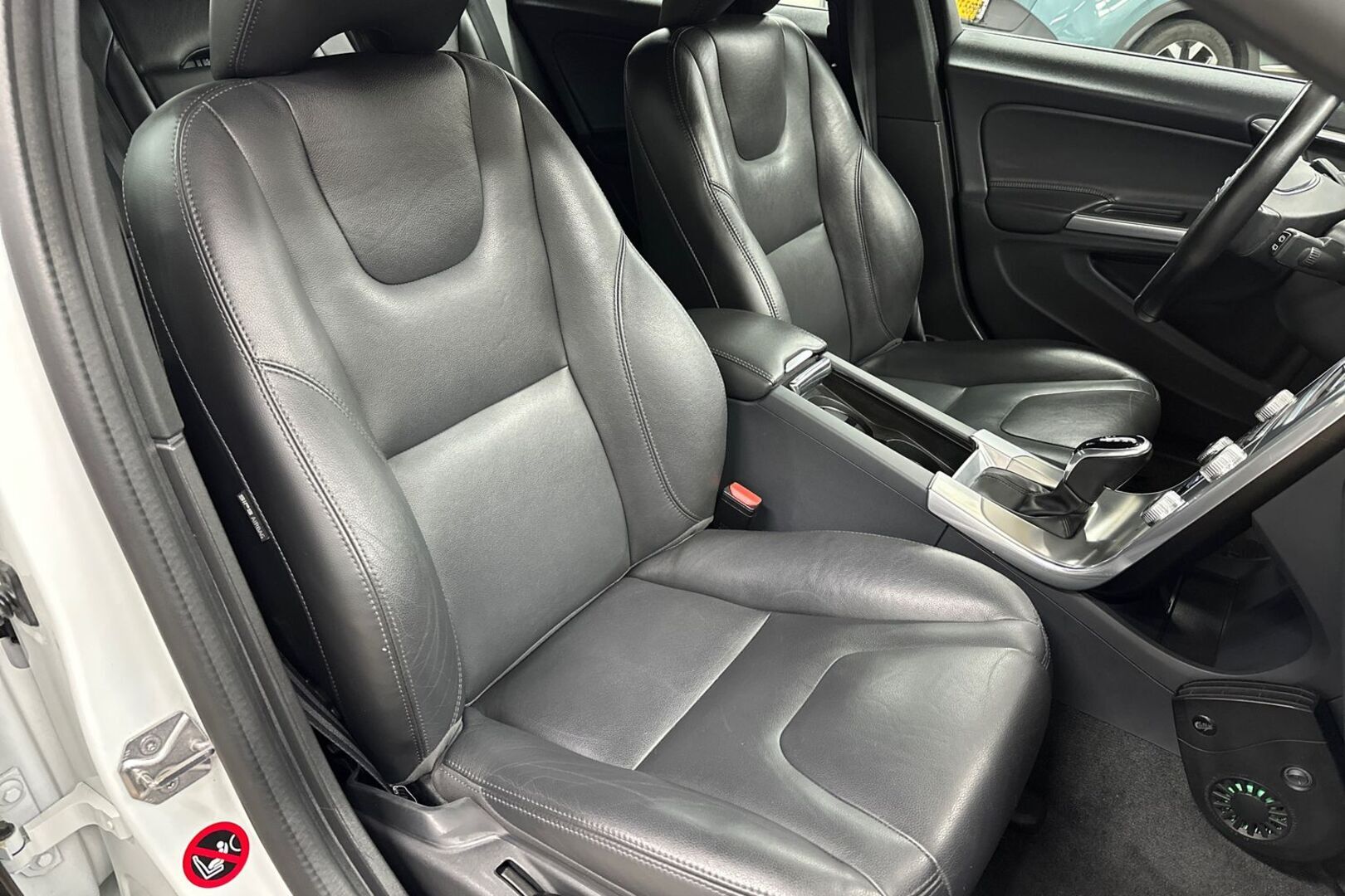 VOLVO V60 2018